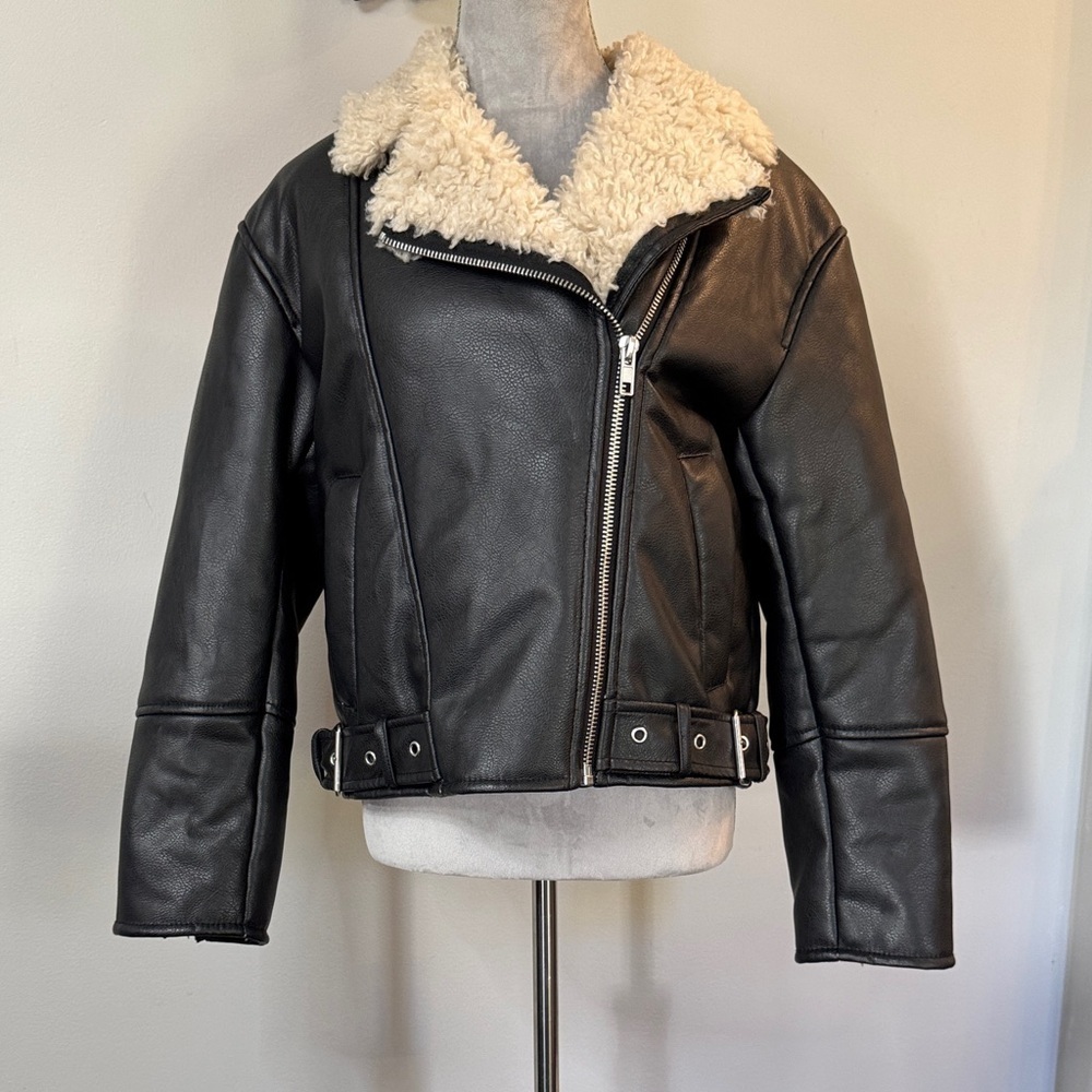 H&M Black faux Leather Jacket with Cream Fleece Collar EUC S